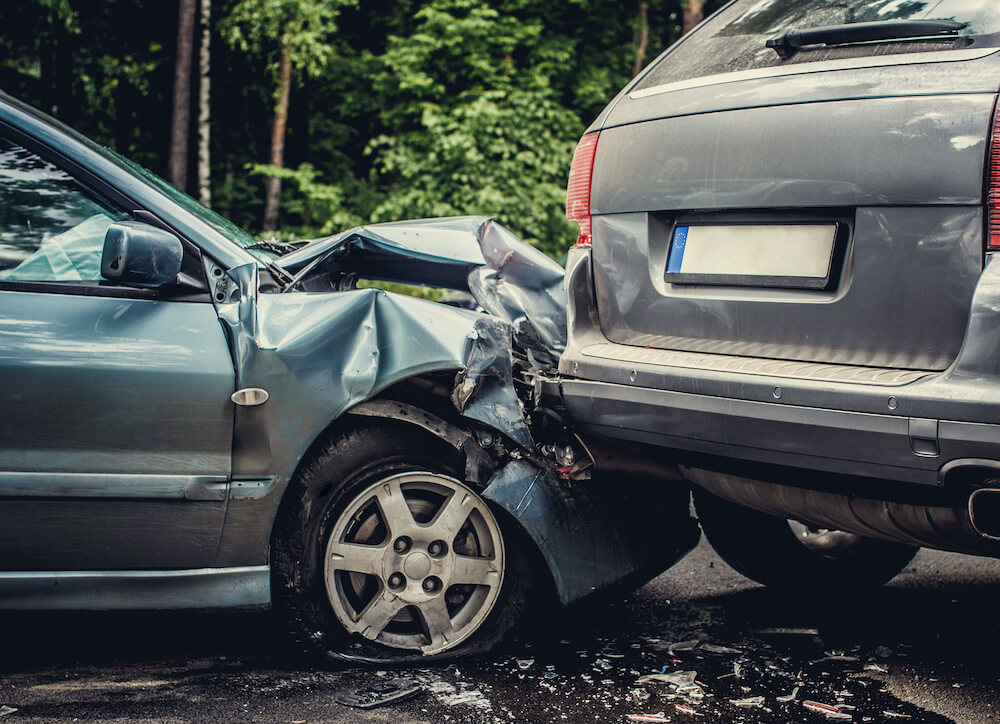 Wypadek samochodem służbowym a odpowiedzialność finansowa, co warto wiedzieć?