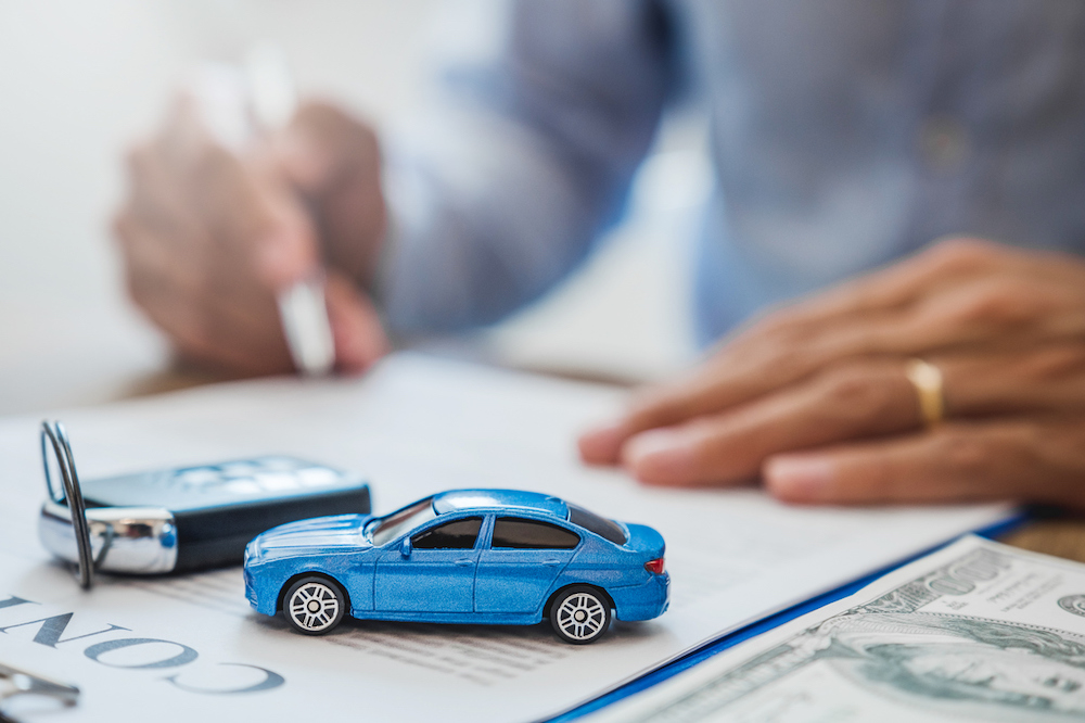 Co powinna zawierać dobra umowa kupna sprzedaży pojazdu?