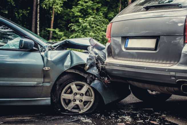 Wypadek samochodem służbowym a odpowiedzialność finansowa, co warto wiedzieć?