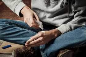 Przymusowe leczenie uzależnienia, ochrona rodziny, możliwości prawne małżonka